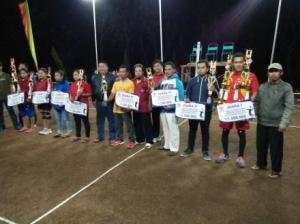 Penyerahan Hadiah Turnamen Wahana Satata Cup 2017